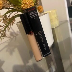 Giorgio Armani Power Fabric Concealer in Beige (Light Neutral)